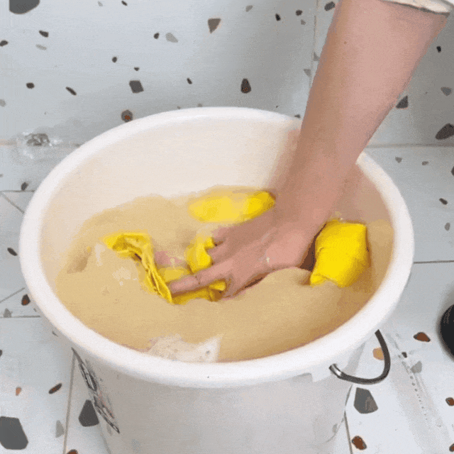 Nhiều người không biết: quần áo bẩn, ố vàng tưởng phải bỏ đi vẫn có thể sạch như mới! — hình 53