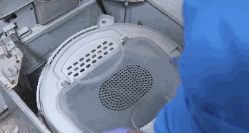 Hóa ra máy giặt có một ‘ổ chứa cặn bẩn’: 80% mọi người không vệ sinh, bảo sao quần áo càng giặt càng bẩn — hình 48